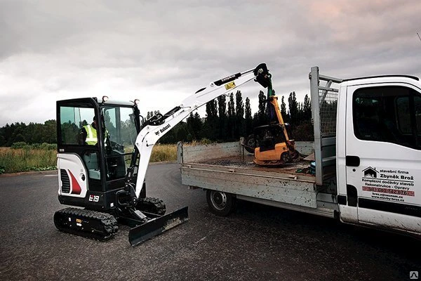 Фото Мини-экскаватор Bobcat E19