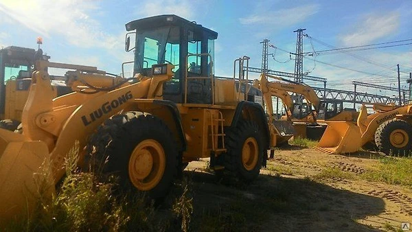 Фото Аренда фронтального погрузчика