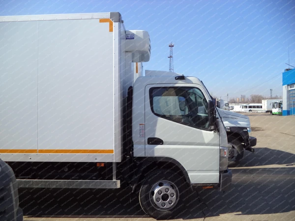 Фото Автофургон рефрижератор на шасси Fuso Canter с ХОУ Dongin Thermo DM-500C, 4х2.