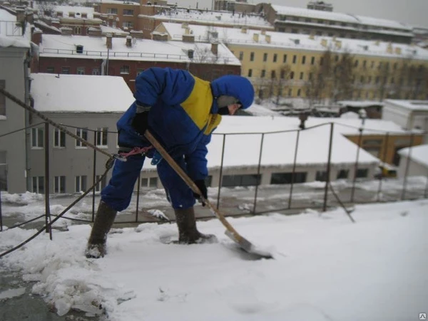 Фото Поможем в уборке снега