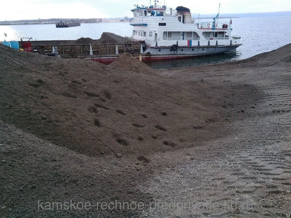 Фото Перевозка грузов водным транспортом