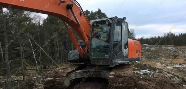 Фото Аренда гусеничного экскаватора Hitachi ZX210LC, Москва