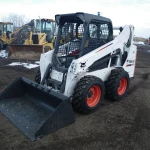 фото Аренда мини-погрузчика BobCat S350. Гидромолот, Ямобур, Щётка, Вилы.