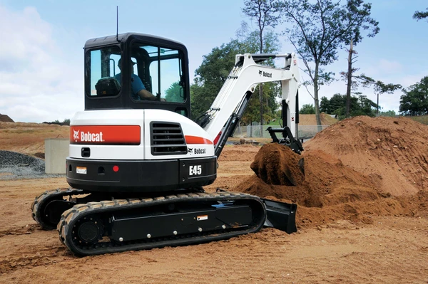 Фото Аренда миниэкскаватора Bobcat 322