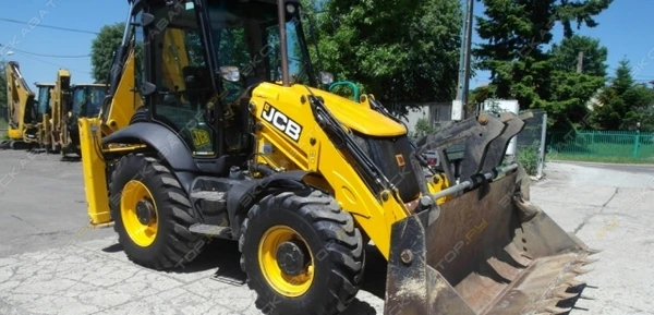 Фото Аренда экскаватора-погрузчика JCB 3CX, Тверь