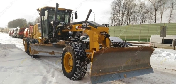 Фото Аренда грейдера (автогрейдера) John Deere 672G, Москва