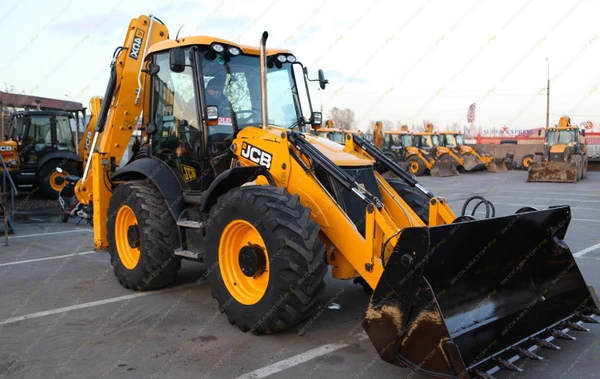 Фото Аренда экскаватора-погрузчика JCB 4CX, Новосибирск