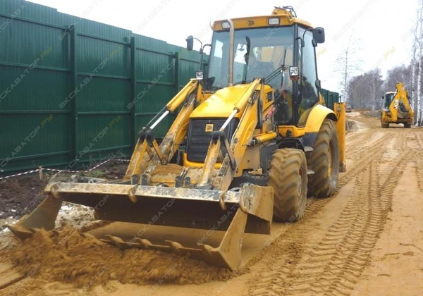 Фото Аренда экскаватора-погрузчика JCB 3CX, Москва