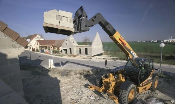 Фото Аренда телескопического погрузчика