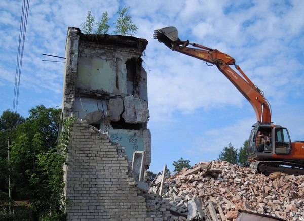 Фото Демонтаж здании и сооружении