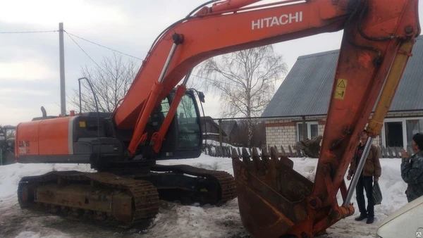 Фото Экскаватор Hitachi