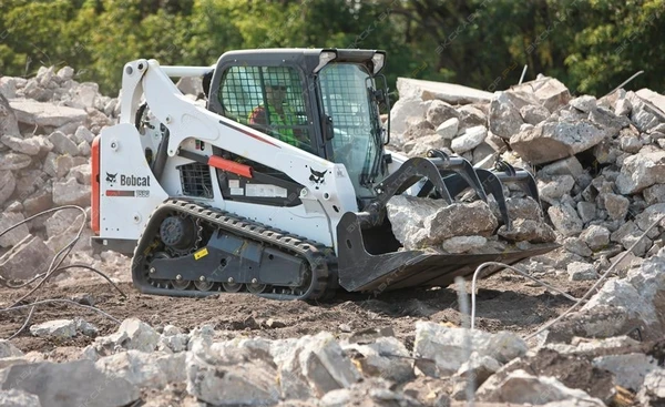 Фото Аренда мини-погрузчика Bobcat T590, Санкт-Петербург