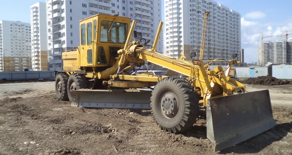 Фото Аренда грейдера Дз-98, 122,143,180, Джонн Дир, Вольво