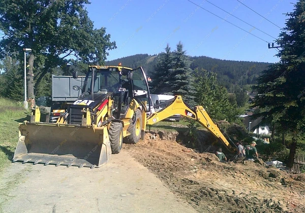 Фото Аренда экскаватора-погрузчика Caterpillar 428E, Ярославль