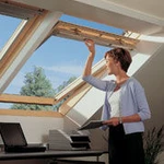 фото Панорамное мансардное окно VELUX Premium GPL  55*98см