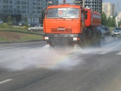 Фото Уборка дорог от пыли и грязи поливомойкой Дорстройиндустрия ОРС-07