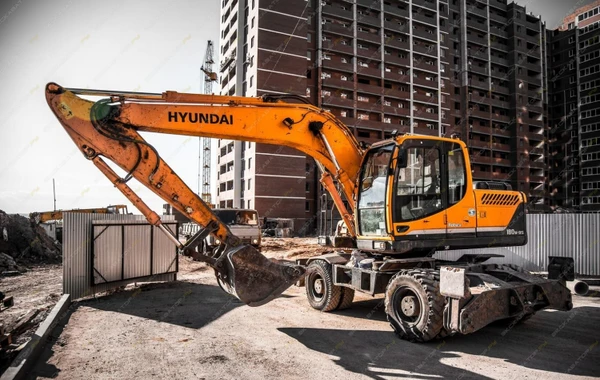 Фото Аренда колесного экскаватора Hyundai R180W-9S, Москва