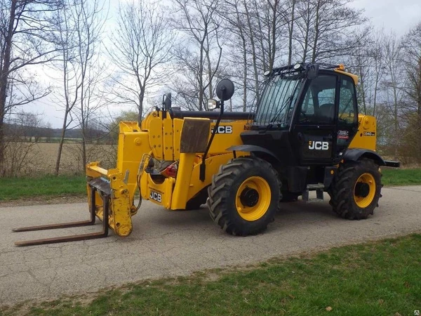 Фото Погрузчик JCB 540-170 (в комплекте ковш, корзина, вилы)