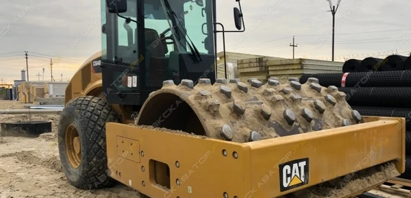 Фото Аренда дорожного катка Caterpillar CS64, Ноябрьск