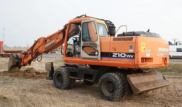 Фото Аренда колесного экскаватора Doosan-210 Гидромолот есть.