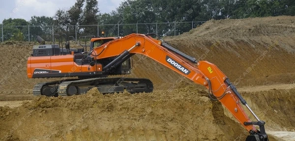 Фото Аренда гусеничного экскаватора Doosan DX300LCA, Екатеринбург