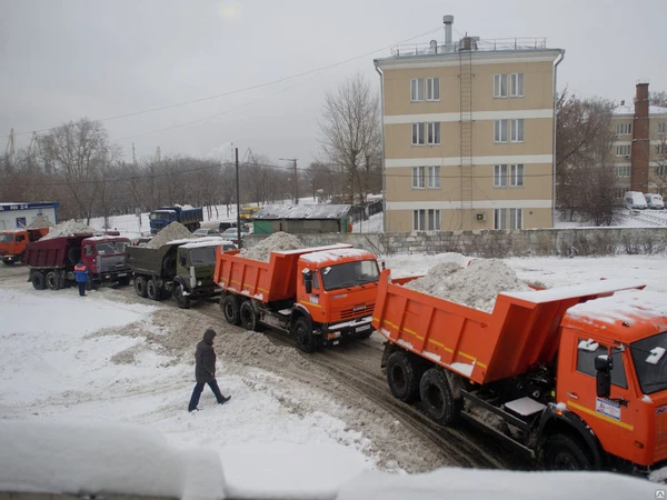 Фото Вывоз снега с территории