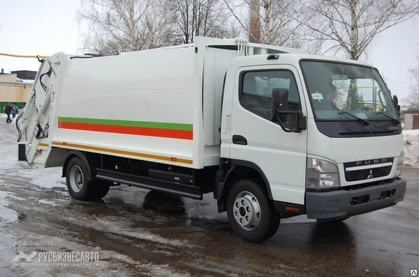 Фото Мусоровоз c задней загрузкой МC-4 на шасси Mitsubishi FUSO CANTER FE85D