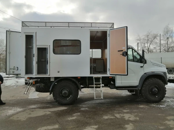 Фото Передвижная  мастерская  ГАЗ Садко