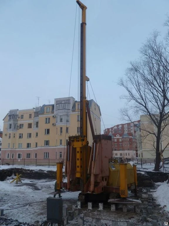 Фото Статическое вдавливание свай