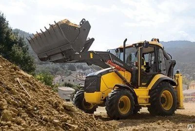 Фото Аренда, услуги экскаватора-погрузчика Volvo-BL71B