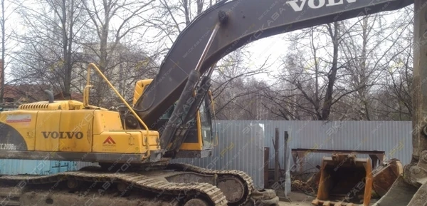 Фото Аренда гусеничного экскаватора Volvo EC290B LC, Санкт-Петербург