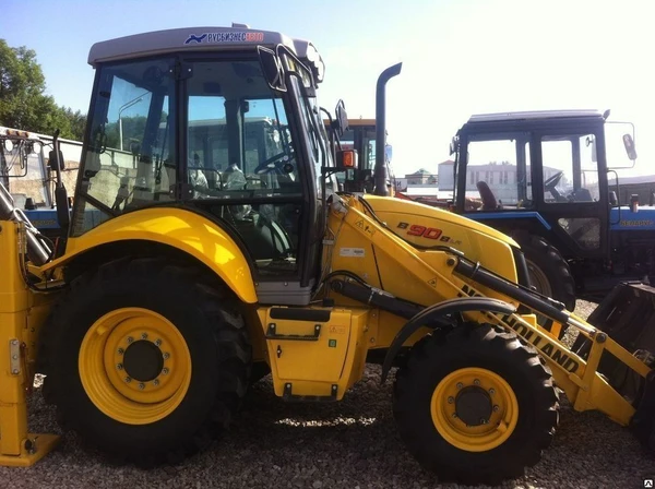 Фото Экскаватор-погрузчик New Holland B90B LR (Нью Холланд)