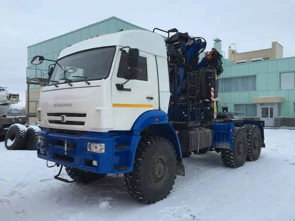 Фото СЕДЕЛЬНЫЙ ТЯГАЧ КАМАЗ 65115-19 с КМУ Soosan 736 L2 ТОР
в