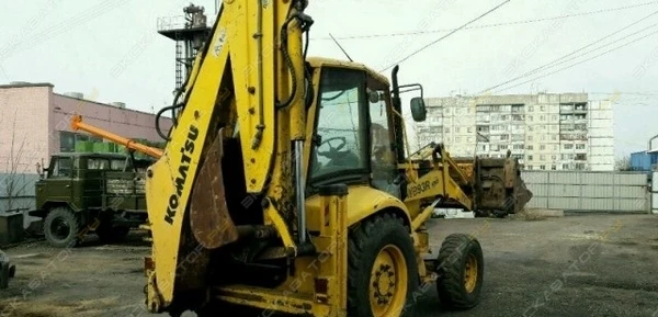 Фото Аренда экскаватора-погрузчика Komatsu WB93R-2, Орел