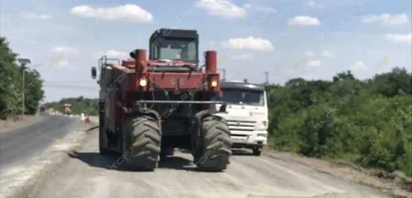 Фото Аренда перегружателя асфальта (асфальтовой смеси) Roadtec SB2500D Shuttle Buggy, Ростов-на-Дону