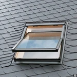 фото Окна Velux "Стандарт" GZL 1059 Ручка сверху, открывание по центру.