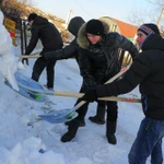 фото Уборка и вывоз снега вручную