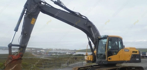 Фото Аренда гусеничного экскаватора Volvo EC180B, Санкт-Петербург