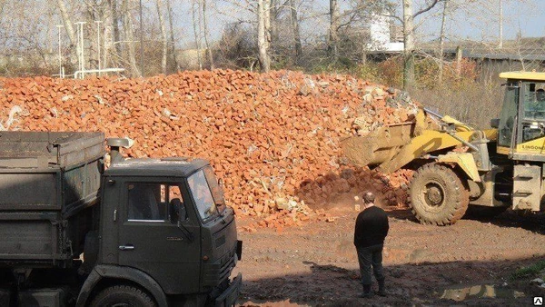 Фото Бой кирпича с доставкой в Кировск