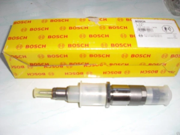 Фото Форсунка топливная BOSCH двигатель CUMMINS ISDe 0445120123 4937065