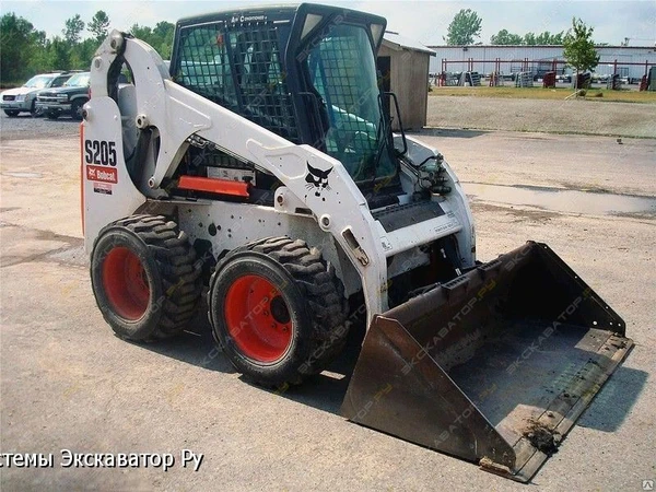 Фото Аренда мини-погрузчика Bobcat S205