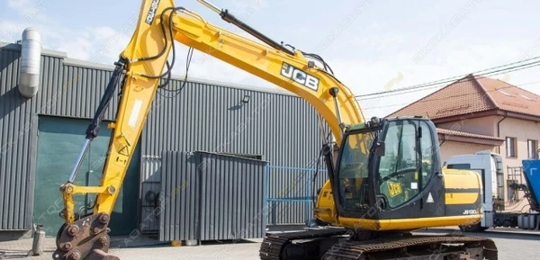 Фото Аренда гусеничного экскаватора JCB JS 130, Санкт-Петербург