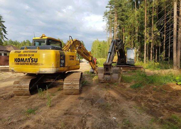 Фото Аренда гусеничного экскаватора Komatsu PC180LC-7, Санкт-Петербург