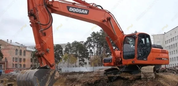 Фото Аренда гусеничного экскаватора Doosan DX300LC, Москва