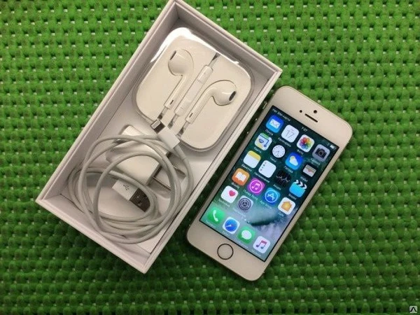 Фото Apple iPhone 5s White Silver Белый Мобильные телефоны