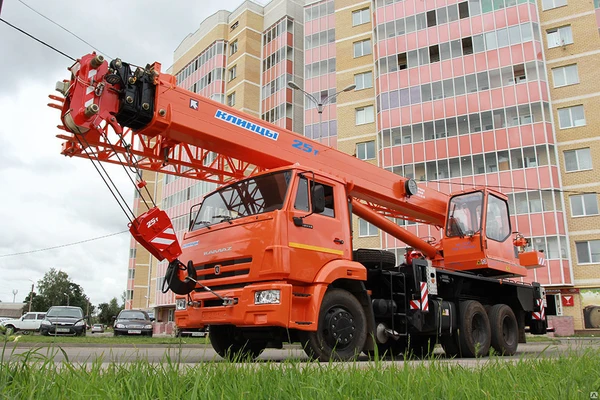 Фото Автокран КС-55713-1К-3 Клинцы на шасси КамАЗ-65115 6х4, 25т, 28м