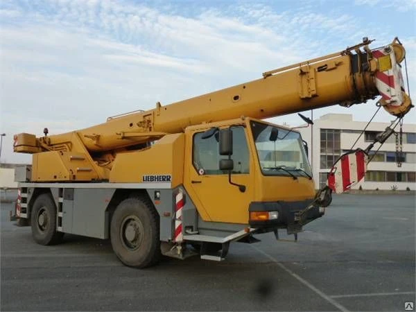 Фото Услуги автокрана 35 тонн LIEBHERR LTM 1030/2