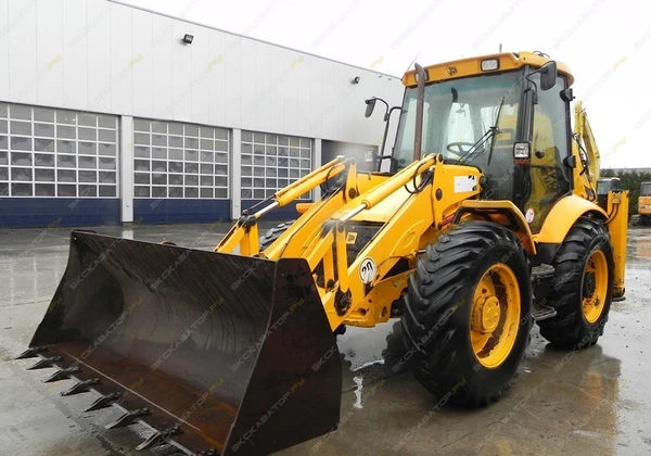 Фото Аренда экскаватора-погрузчика JCB 4CX, Москва