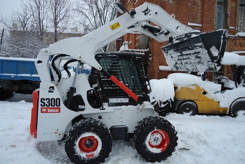 Фото Аренда мини погрузчика Bobcat S300