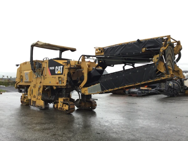 Фото Аренда фрезы Caterpillar PM-102